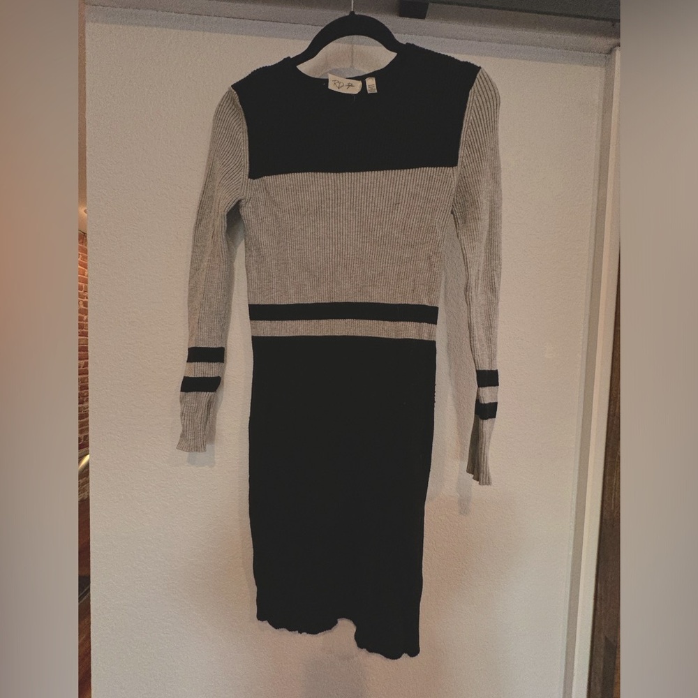 Long-sleeve sweater dress